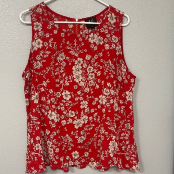 Anthropologie Tops - Anthropologie W5 Floral zip-back blouse